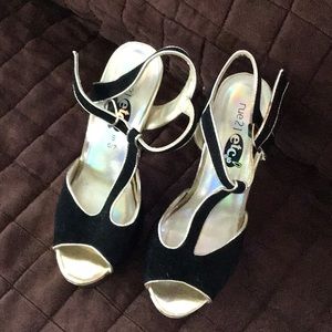 Rue 21 high heels